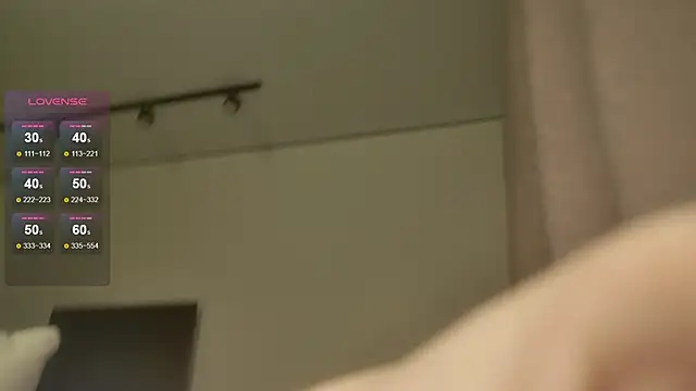 Lunainnk online show from 04-06-26, 01:03