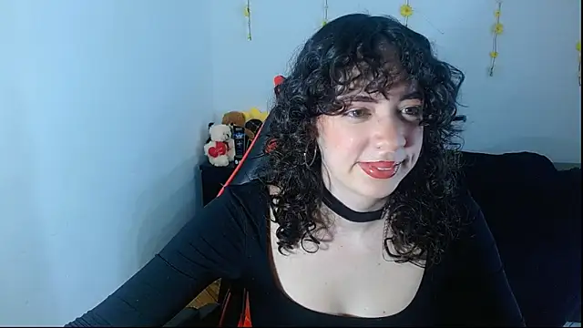 Snapshot of sajecrismaa chatting on 05-21-26, 08:05 sajecrismaa online show from 05-21-26, 08:05