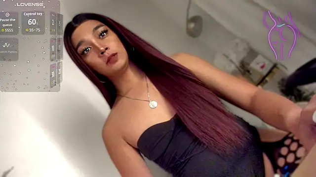 Snapshot of TrinityFucksYou chatting on 12-15-25, 03:38 TrinityFucksYou online show from 12-15-25, 03:38