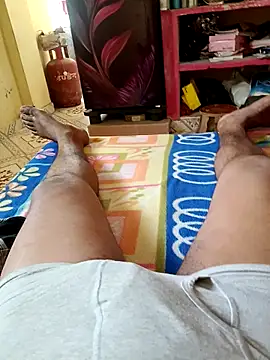 Snapshot of Tamilpayan09876 chatting on 02-17-26, 04:53 Tamilpayan09876 online show from 02-17-26, 04:53