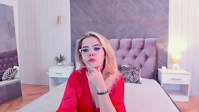 Snapshot of PrincessSlay chatting on 09-12-25, 05:18 PrincessSlay online show from 09-12-25, 05:18