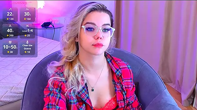 Snapshot of PrincessSlay chatting on 09-25-25, 05:22 PrincessSlay online show from 09-25-25, 05:22