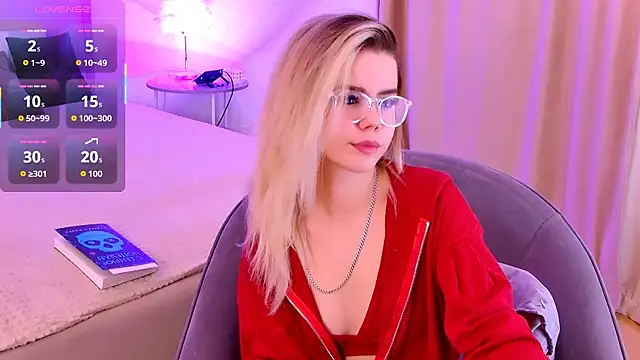 Snapshot of PrincessSlay chatting on 11-11-25, 05:29 PrincessSlay online show from 11-11-25, 05:29