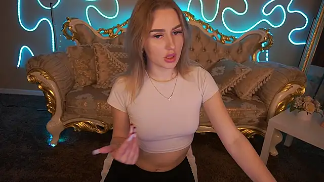 Snapshot of GabriellaJass chatting on 10-07-25, 04:37 GabriellaJass online show from 10-07-25, 04:37