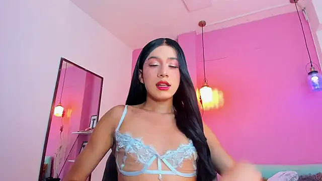 Snapshot of KristallSwan chatting on 09-24-25, 02:48 KristallSwan online show from 09-24-25, 02:48