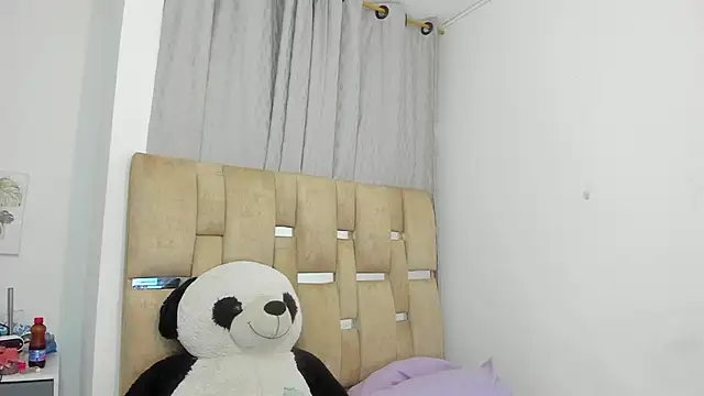 JulianaCarter online show from 12-02-25, 04:13