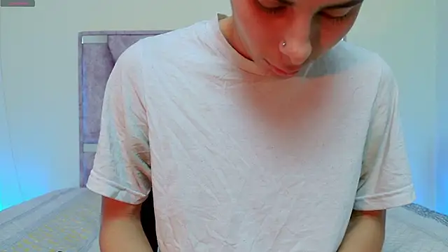 lana and liam  online show from 09-10-25, 10:37