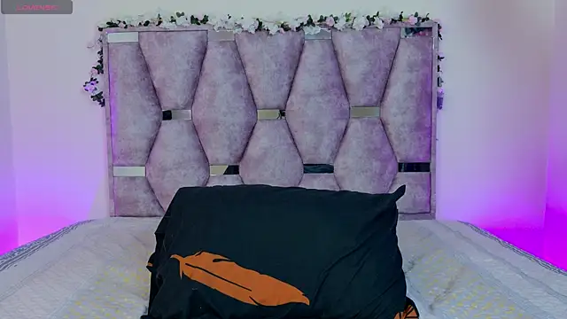 lana and liam  online show from 10-27-25, 10:30