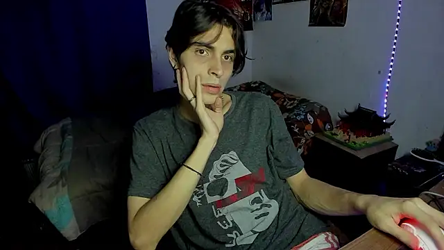 Snapshot of golden_ryyan chatting on 03-05-26, 04:47 golden ryyan online show from 03-05-26, 04:47