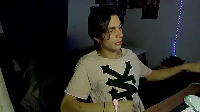 Snapshot of golden_ryyan chatting on 03-11-26, 03:12 golden ryyan online show from 03-11-26, 03:12