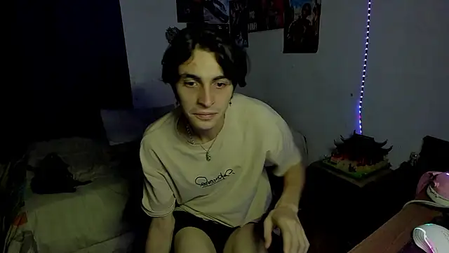 Snapshot of golden_ryyan chatting on 03-12-26, 06:08 golden ryyan online show from 03-12-26, 06:08