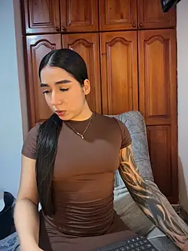 KaditaNavarro online show from 06-09-26, 12:11
