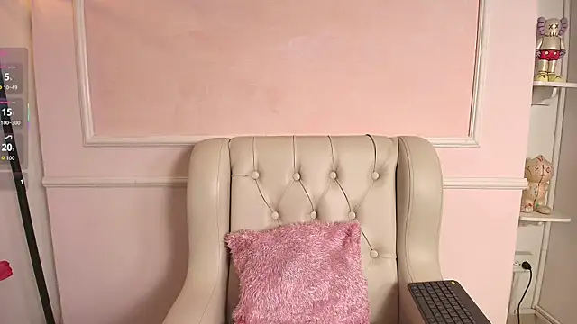 Ginevra esposito online show from 11-24-25, 01:11