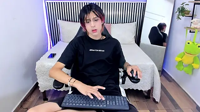 Dan Copers online show from 09-15-25, 01:44