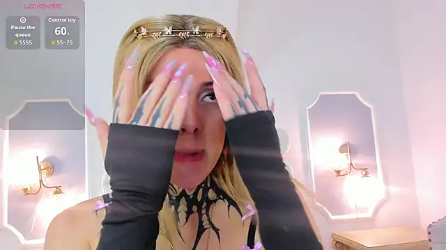 Snapshot of mystikdoll chatting on 09-14-25, 11:53 mystikdoll online show from 09-14-25, 11:53