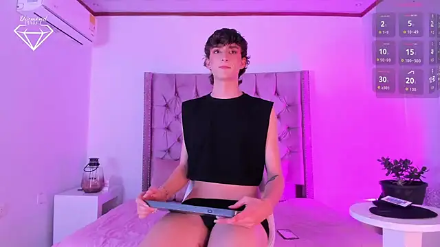 Diamond Piarce online show from 02-07-26, 04:38