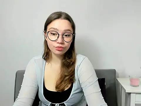 Snapshot of KatySensualy chatting on 10-22-25, 03:12 KatySensualy online show from 10-22-25, 03:12