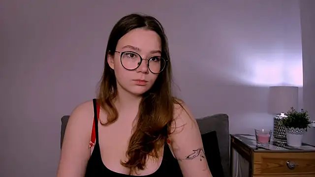 Snapshot of KatySensualy chatting on 11-28-25, 01:14 KatySensualy online show from 11-28-25, 01:14