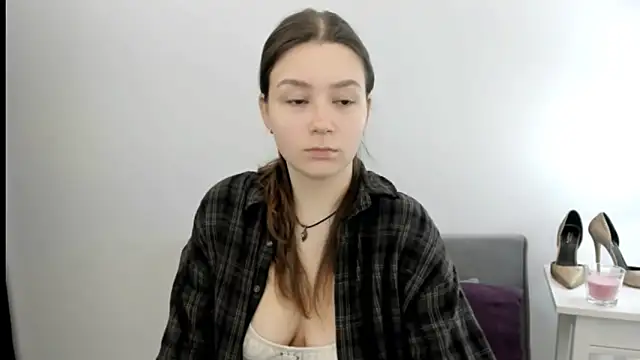 Snapshot of KatySensualy chatting on 02-26-26, 05:01 KatySensualy online show from 02-26-26, 05:01