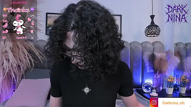 Snapshot of Dark_nina_ chatting on 10-10-25, 03:38 Dark nina online show from 10-10-25, 03:38