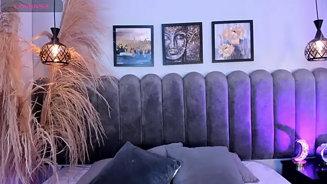 Snapshot of Dark_nina_ chatting on 01-07-26, 03:20 Dark nina online show from 01-07-26, 03:20