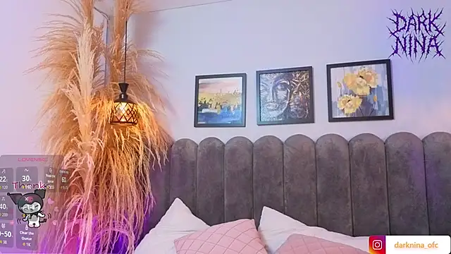 Snapshot of Dark_nina_ chatting on 03-15-26, 12:33 Dark nina online show from 03-15-26, 12:33