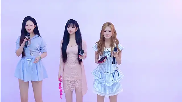 1X-one online show from 03-10-26, 04:06