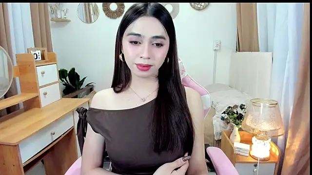 Snapshot of joyfulmartinaa chatting on 10-14-25, 02:07 joyfulmartinaa online show from 10-14-25, 02:07