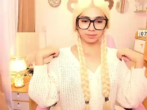 Snapshot of joyfulmartinaa chatting on 11-07-25, 11:10 joyfulmartinaa online show from 11-07-25, 11:10