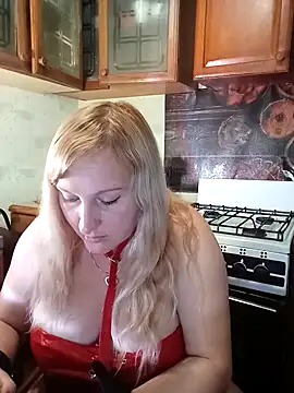 XHelenaX90 online show from 11-08-25, 08:07