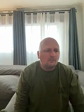 Snapshot of Attila120 chatting on 11-16-25, 08:53 Attila120 online show from 11-16-25, 08:53