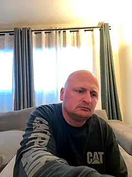 Snapshot of Attila120 chatting on 11-21-25, 07:40 Attila120 online show from 11-21-25, 07:40