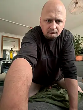 Snapshot of Attila120 chatting on 11-26-25, 07:53 Attila120 online show from 11-26-25, 07:53