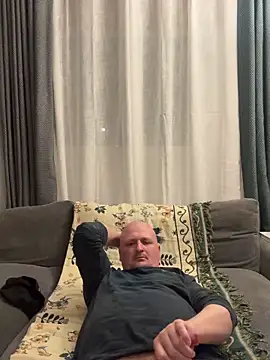 Snapshot of Attila120 chatting on 02-08-26, 06:28 Attila120 online show from 02-08-26, 06:28