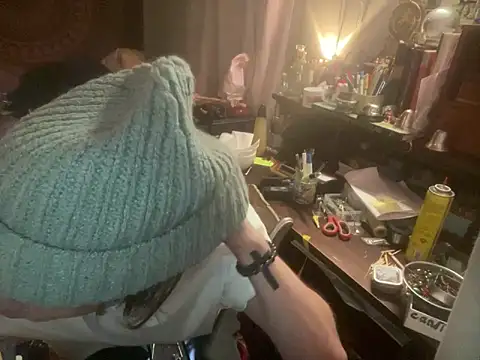 XanderOzzz online show from 10-03-25, 08:22