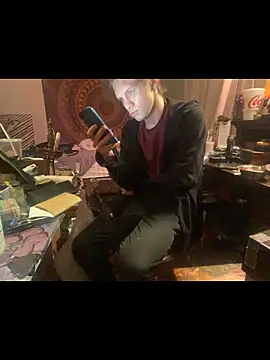 XanderOzzz online show from 11-18-25, 09:58