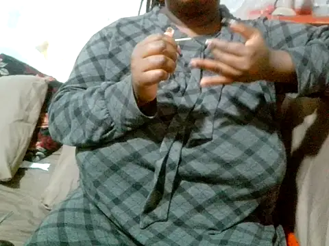 Snapshot of bustydivaxx21 chatting on 09-25-25, 06:33 bustydivaxx21 online show from 09-25-25, 06:33