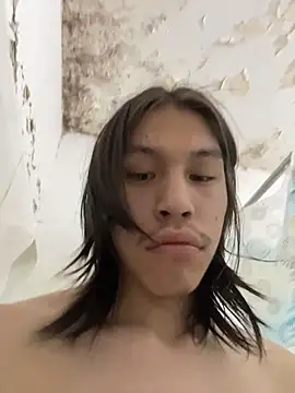 Snapshot of heytherepeoples717 chatting on 11-05-25, 11:21 heytherepeoples717 online show from 11-05-25, 11:21