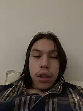 Snapshot of heytherepeoples717 chatting on 11-06-25, 12:28 heytherepeoples717 online show from 11-06-25, 12:28