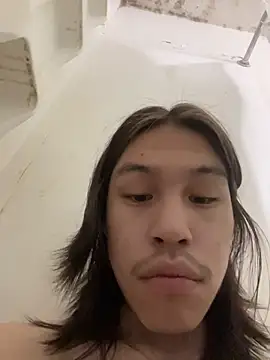 Snapshot of heytherepeoples717 chatting on 11-13-25, 10:36 heytherepeoples717 online show from 11-13-25, 10:36