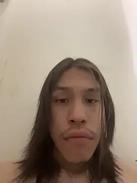 Snapshot of heytherepeoples717 chatting on 12-15-25, 11:53 heytherepeoples717 online show from 12-15-25, 11:53