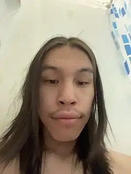 Snapshot of heytherepeoples717 chatting on 03-19-26, 11:25 heytherepeoples717 online show from 03-19-26, 11:25