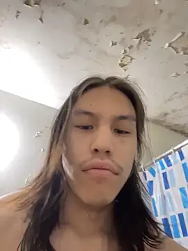 Snapshot of heytherepeoples717 chatting on 04-09-26, 11:26 heytherepeoples717 online show from 04-09-26, 11:26