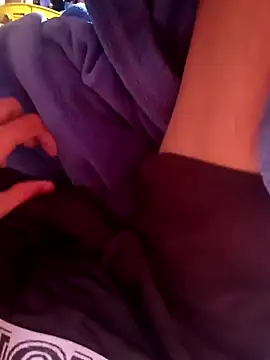 Snapshot of morenosfd069 chatting on 03-08-26, 08:01 morenosfd069 online show from 03-08-26, 08:01