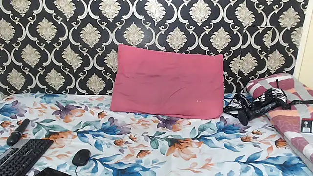 ExoticCandyx online show from 11-22-25, 08:24