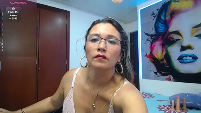 noelia milf19 online show from 02-27-26, 01:05