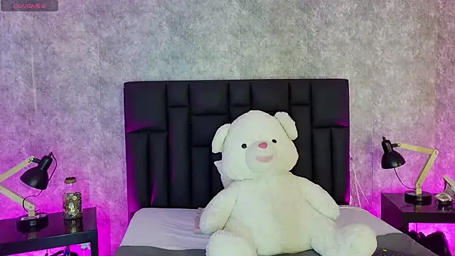 crystaldarliing online show from 05-28-26, 04:15