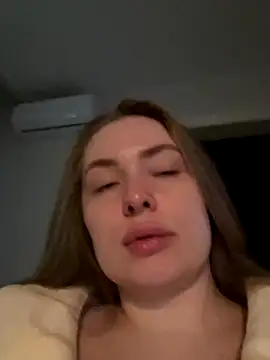 DeniMilkyyyyy online show from 10-25-25, 06:35