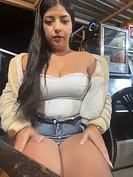 Isaa-Sweet online show from 03-12-26, 07:25