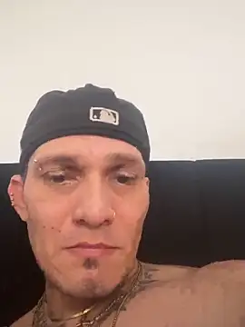 Snapshot of Dixonykaty chatting on 02-25-26, 02:16 Dixonykaty online show from 02-25-26, 02:16